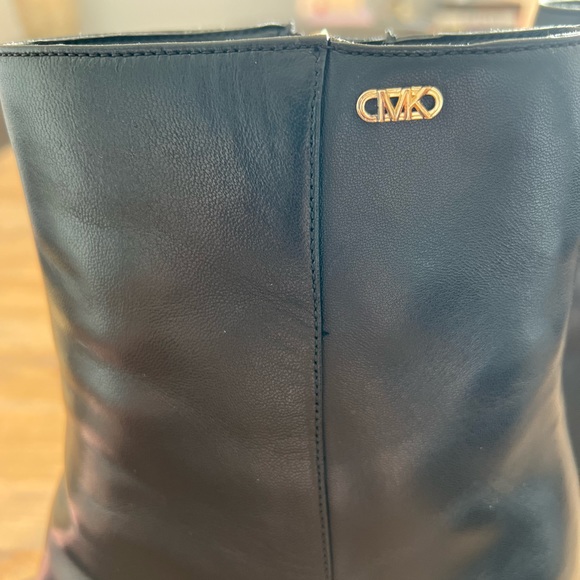 Michael Kors boots - Picture 4 of 10